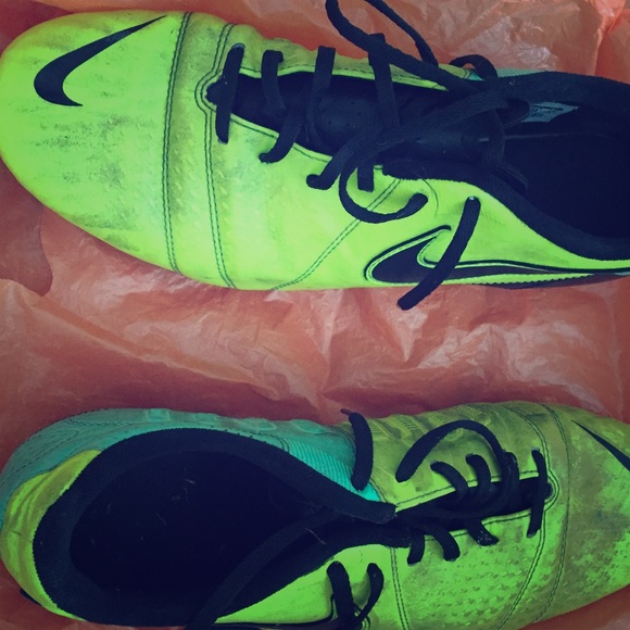 Nike Control 360 - Soccer Cleats (2014)