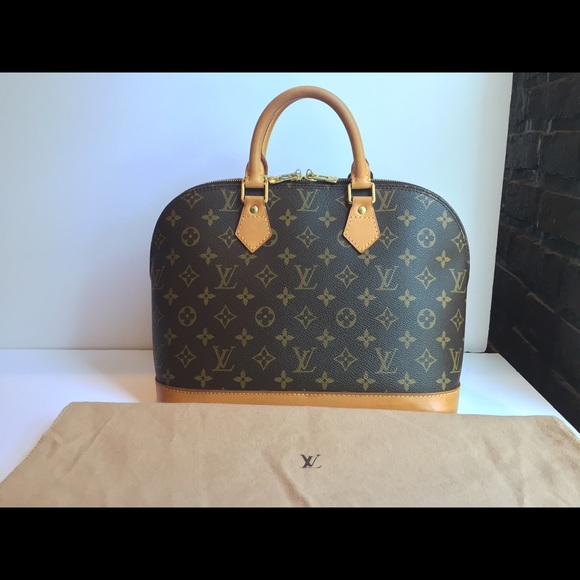 🔴SOLD🔴Authentic Louis Vuitton Alma PM - Picture 2 of 4