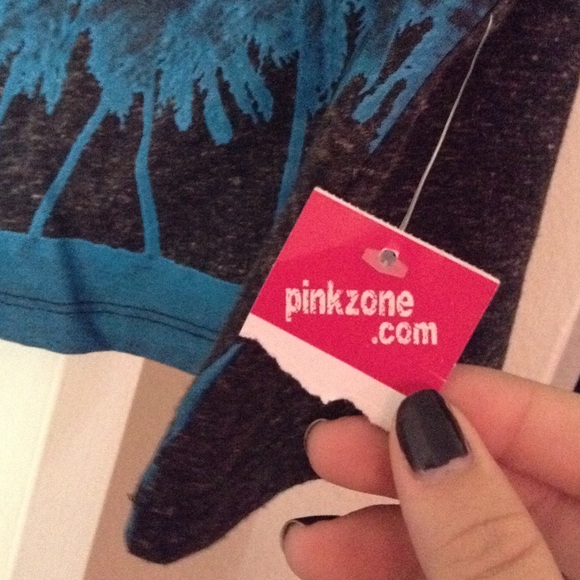 Crop top - Picture 2 of 2