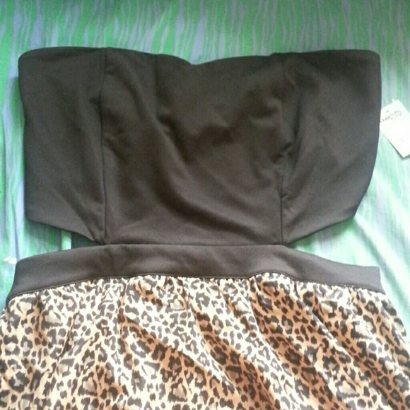 High-Low Cheetah Print Dress - Picture 2 of 4