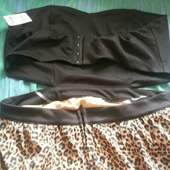 High-Low Cheetah Print Dress - Picture 3 of 4