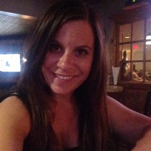 Meet your Posher, Janelle