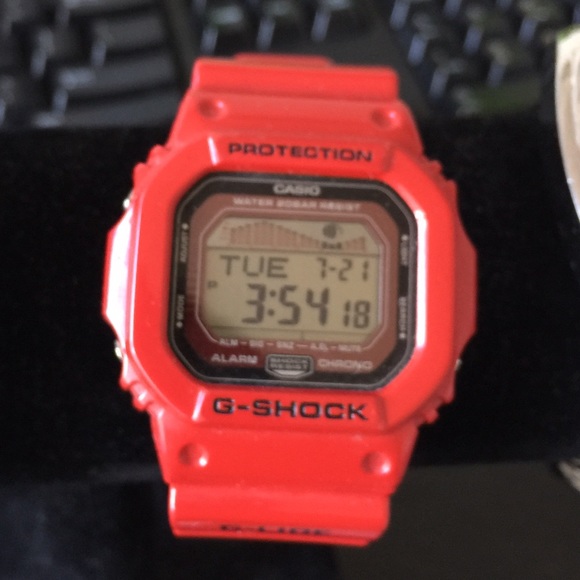 Casio G-shock Watch in Red