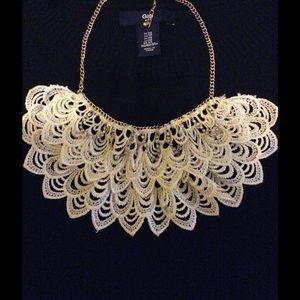 Statement necklace