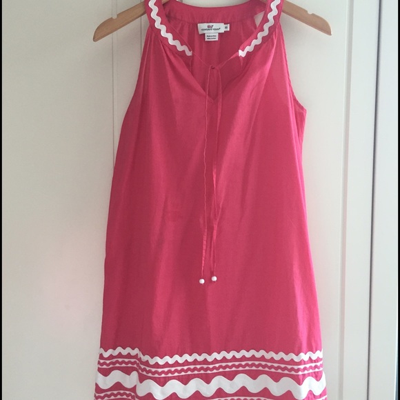 Vineyard Vines Scallop Dress