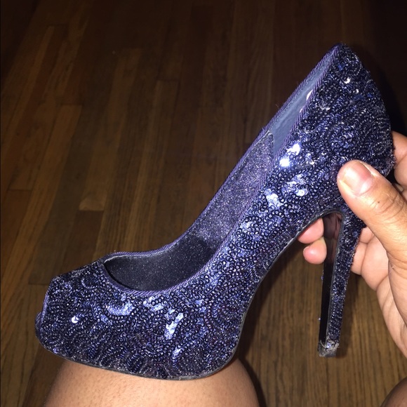 High Heels - Picture 2 of 2