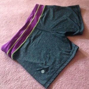 lululemon yoga exercise shorts