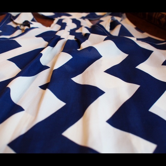 Chevron Racerback Tank (XS) - Picture 3 of 3