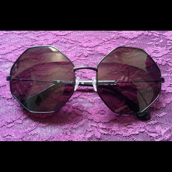 House of Harlow 1960 Accessories - House of Harlow 1960 Joan Sunglasses - Matte Black