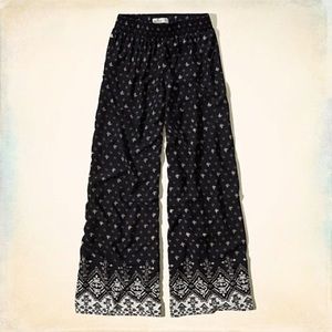 ♻️TRADED: NEW Hollister Lounge Palazzo Pants✨