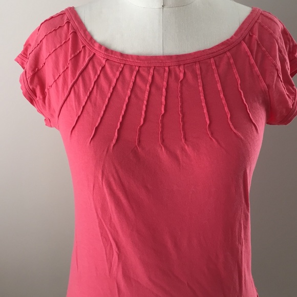 Theory tshirt in coral