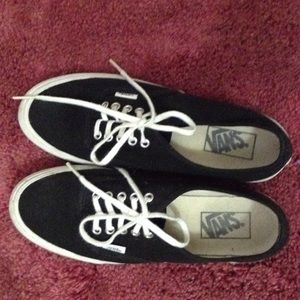 BALCK VANS