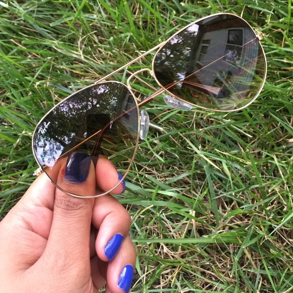 Ray-Ban Accessories - New Authentic Ray-Ban Gold Aviator Sunglasses!
