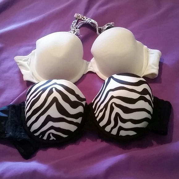 BUNDLE! Victoria secret bras! - Picture 1 of 3