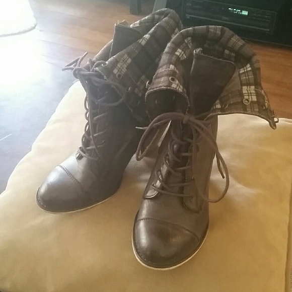 Chocolate Brown Lace up Boots
