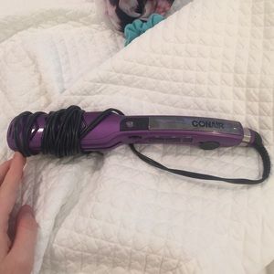 Wet or dry hair straightener conair