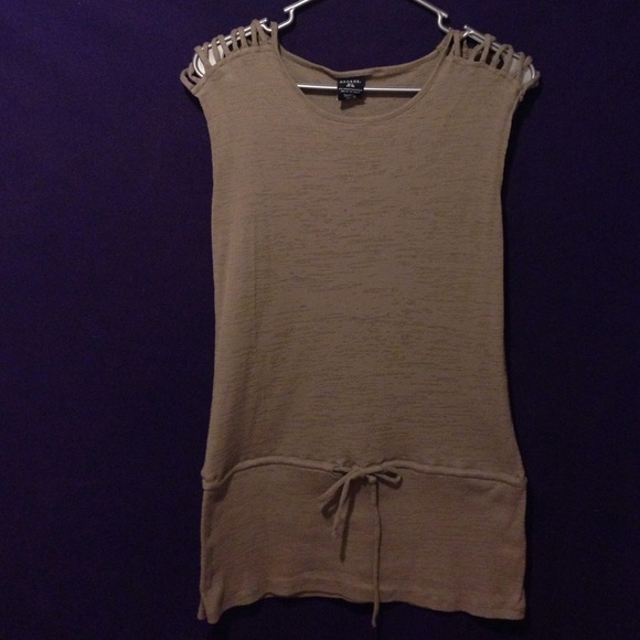 Kaki top