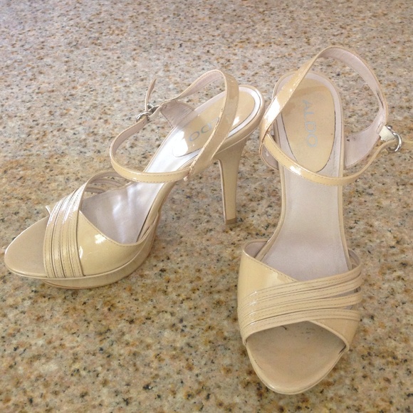 Aldo heels size 39 (beige)