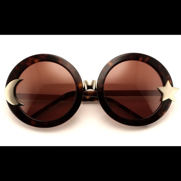 !!!!ISO- Wildfox LUNA Sunglasses!!!!