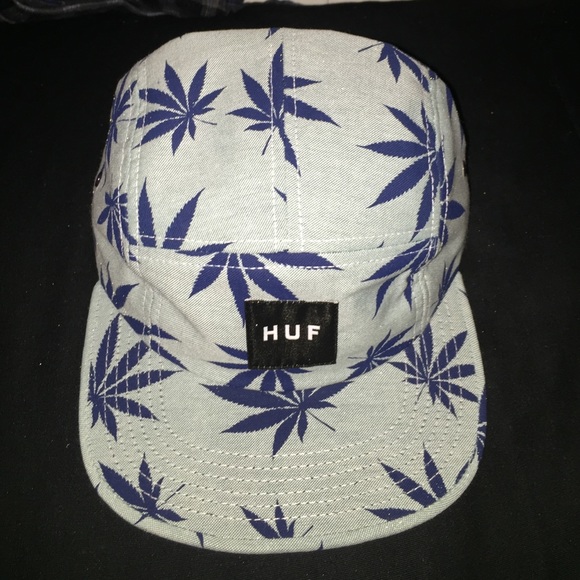 Brand-new five panel HUF strapback