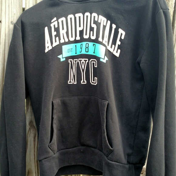 Black aero hoodie
