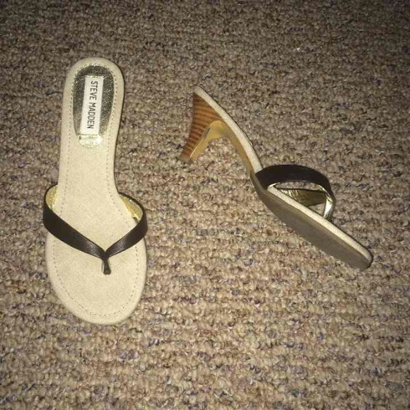 🚫SOLD Steve Madden  Heal Flip Flop