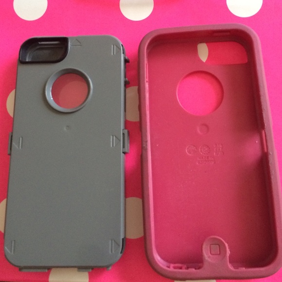 iPhone 5 otter box - Picture 2 of 3