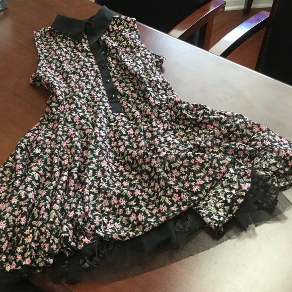 Dress s
