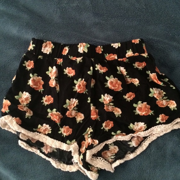 Forever21 Flower print shorts with lace trim