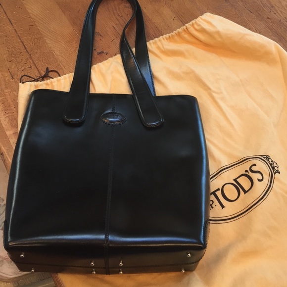 TOD's authentic black leather handbag