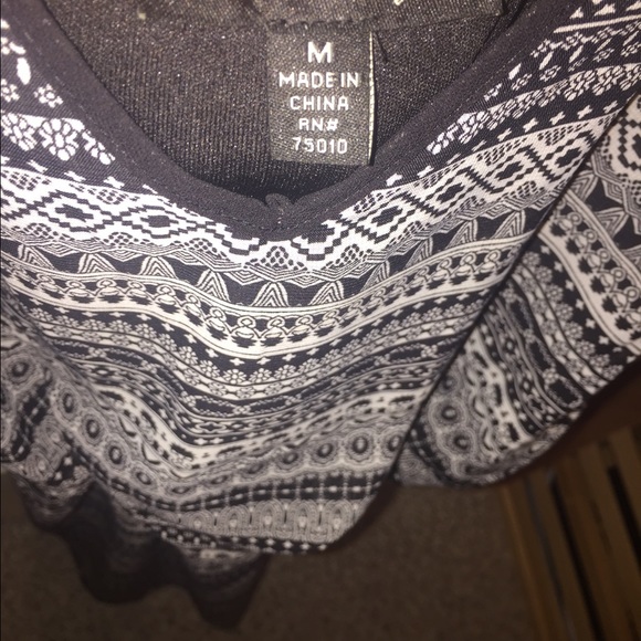 Black & White Aztec pattern dress - Picture 3 of 3