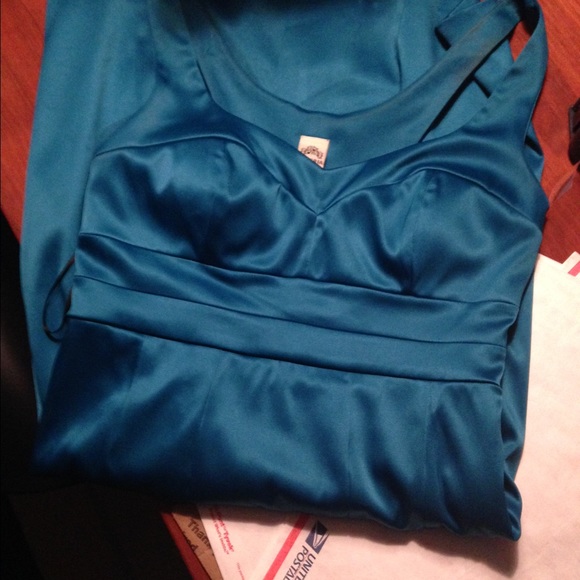 🌟Turquoise Dress🌟 - Picture 2 of 3