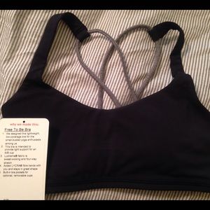 Lululemon Free to be bra