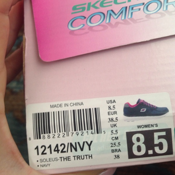 Sneakers - Picture 2 of 4