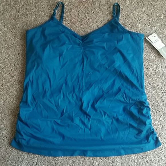 Clip down nursing tank