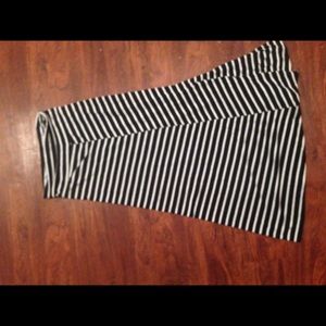 Black and white maxi skirt