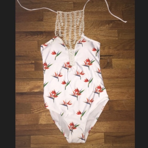 NWT crochet halter one piece - Picture 3 of 4