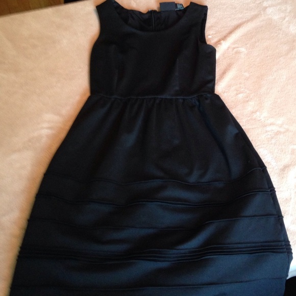 🌟Cynthia Rowley LBD🌟 - Picture 3 of 4
