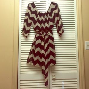 Chiffon patterned quarter sleeve dress