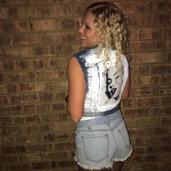 Meet your Posher, Alyson - Picture 3 of 3