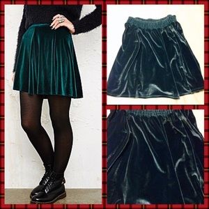 💚Teal Green Velvet Skater Skirt💚