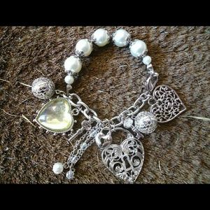 Beaded heart charm bracelet