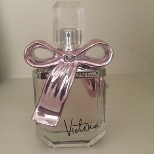 Victoria secret perfume. Nothing missing!