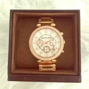 Micheal Kors rose gold watch