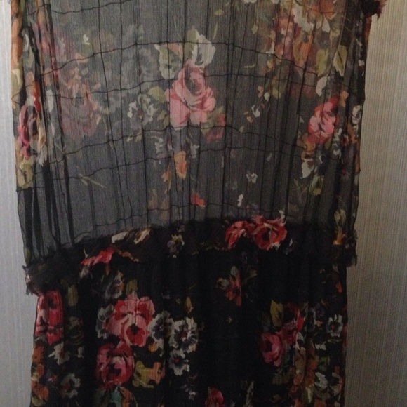 D&G dress - Picture 4 of 4