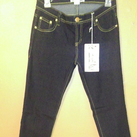 Jeans - Picture 2 of 4