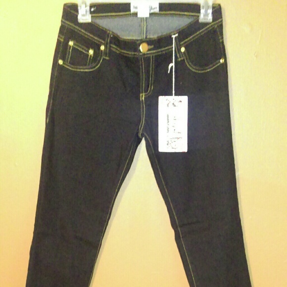 Jeans - Picture 3 of 4