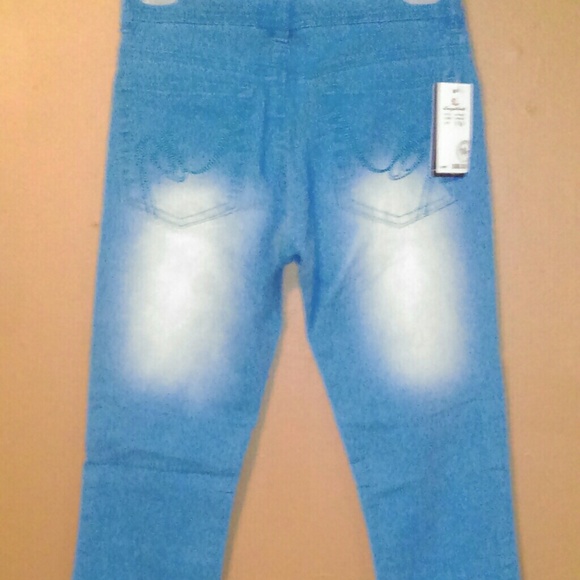Jeans - Picture 4 of 4