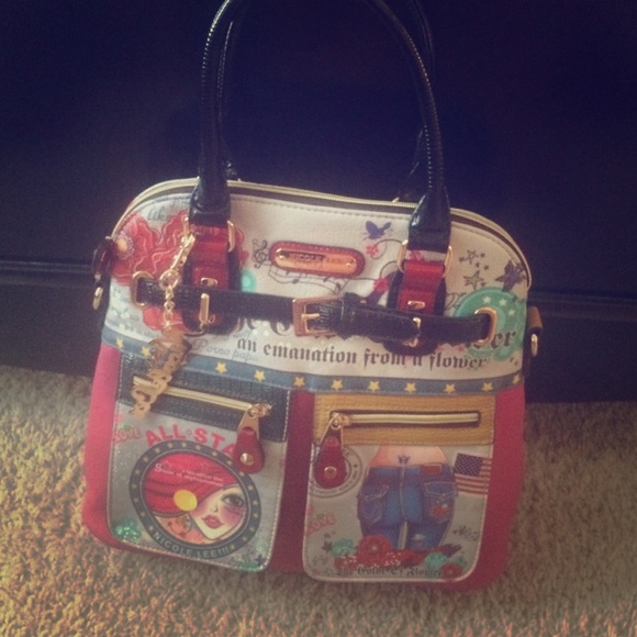 Nicole lee purse
