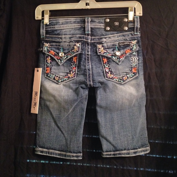 Girls Miss Me w/tags shorts